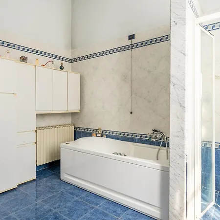 Lenzi Villa Lucca